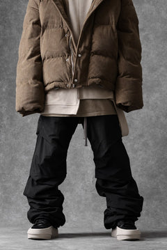 画像をギャラリービューアに読み込む, A.F ARTEFACT TUCK VOLUME BAGGY PANTS / CONY GRUNZE (BLACK)