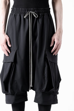画像をギャラリービューアに読み込む, A.F ARTEFACT SARROUEL CARGO SHORTS / TECH-SMOOTH (BLACK)