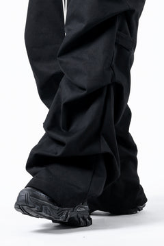 画像をギャラリービューアに読み込む, A.F ARTEFACT PURE DENIM TUCK WIDE PANTS (BLACK)