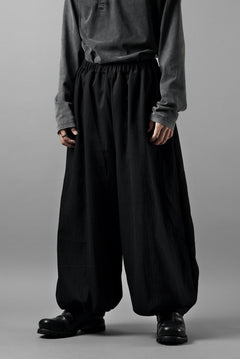 画像をギャラリービューアに読み込む, kujaku hem tuck wide easy pants / P-353 (black)