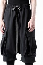 画像をギャラリービューアに読み込む, A.F ARTEFACT SARROUEL CARGO SHORTS / TECH-SMOOTH (BLACK)