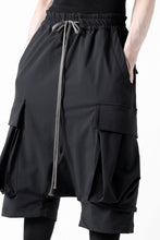 画像をギャラリービューアに読み込む, A.F ARTEFACT SARROUEL CARGO SHORTS / TECH-SMOOTH (BLACK)