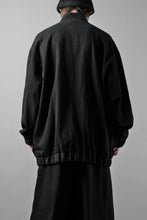 画像をギャラリービューアに読み込む, kujaku oversized zip-up blouson / J-811 (black)