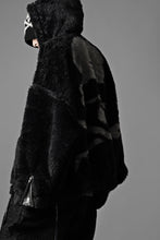 Load image into Gallery viewer, mastermind JAPAN POLAR BEAR ZIP-UP HOODIE (BLACK)