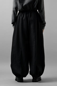 画像をギャラリービューアに読み込む, kujaku hem tuck wide easy pants / P-353 (black)