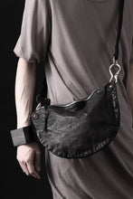 Load image into Gallery viewer, ISAMU KATAYAMA BACKLASH 2WAY BAM FLAP BAG / ITALY SHOULDER OBJECT DYED (BLACK)