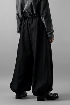 画像をギャラリービューアに読み込む, kujaku hem tuck wide easy pants / P-353 (black)