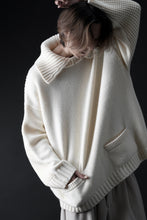 画像をギャラリービューアに読み込む, F/CE. REVERSE PATTERN COLLAR KNIT (IVORY)