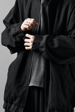 画像をギャラリービューアに読み込む, kujaku oversized zip-up blouson / J-811 (black)