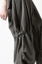 画像をギャラリービューアに読み込む, A.F ARTEFACT STRING-SQUEEZING WIDE PANTS / COTTON LINEN TWILL (KHAKI)