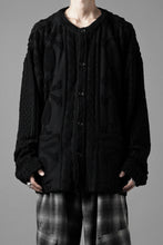 Load image into Gallery viewer, MASTERMIND WORLD OG ARAN CARDIGAN (BLACK)
