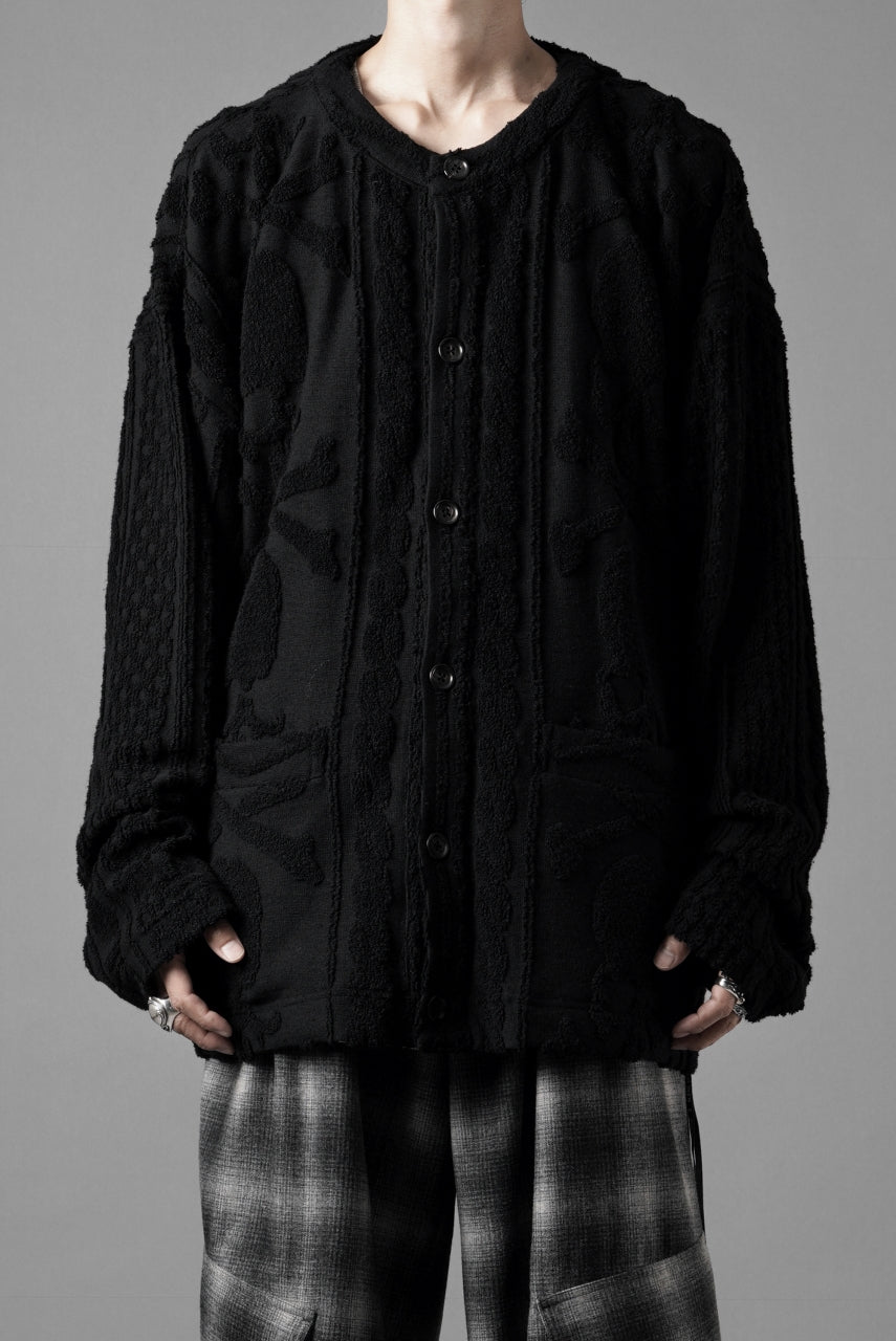 Load image into Gallery viewer, MASTERMIND WORLD OG ARAN CARDIGAN (BLACK)