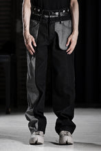 画像をギャラリービューアに読み込む, Feng Chen Wang INSIDE-OUT JEANS TROUSERS (BLACK)