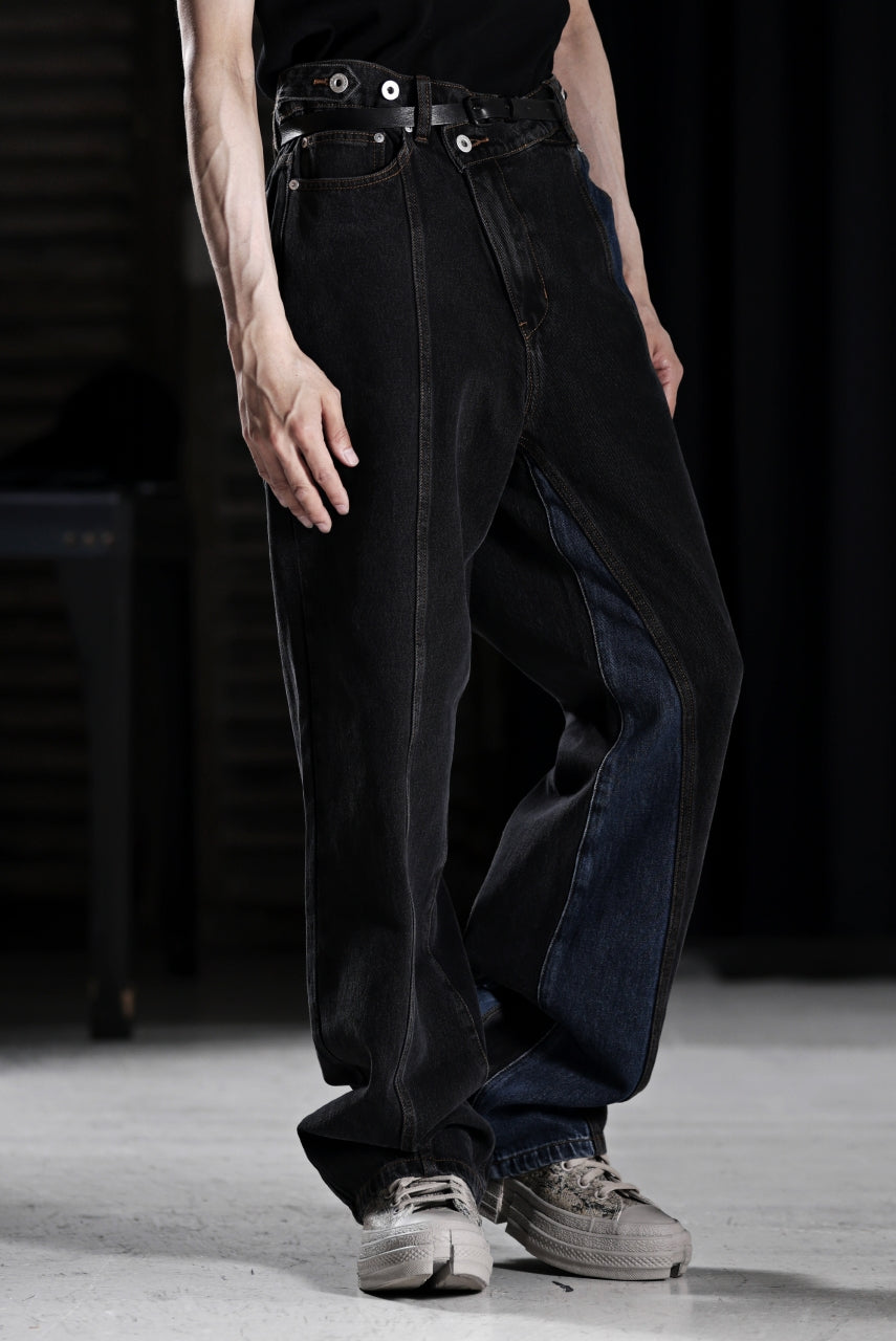 画像をギャラリービューアに読み込む, Feng Chen Wang TILTED WASITBAND JEANS TROUSERS (BLACK/BLUE)