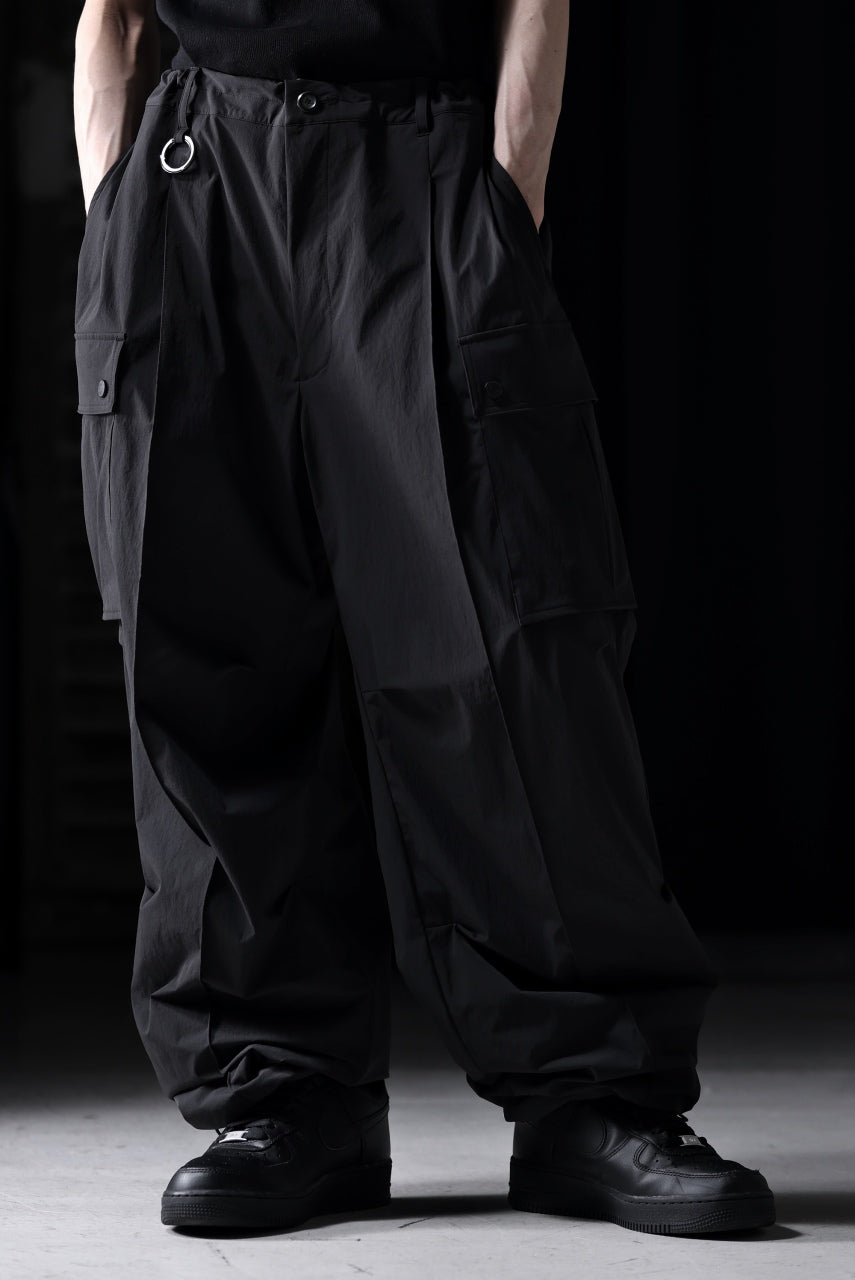 画像をギャラリービューアに読み込む, th products NERDRUM / Cargo Pants / recycled nylon stretch taffeta (black)