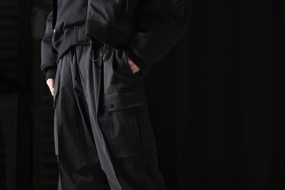 画像をギャラリービューアに読み込む, th products NERDRUM / Cargo Pants / recycled nylon stretch taffeta (black)