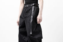 画像をギャラリービューアに読み込む, ISAMU KATAYAMA BACKLASH TUCK WIDE PANTS / HIGH DENSITY CHINO CLOTH (BLACK)