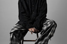 Load image into Gallery viewer, MASTERMIND WORLD OG ARAN CARDIGAN (BLACK)