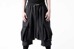 画像をギャラリービューアに読み込む, A.F ARTEFACT SARROUEL CARGO SHORTS / TECH-SMOOTH (BLACK)
