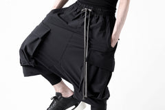 画像をギャラリービューアに読み込む, A.F ARTEFACT SARROUEL CARGO SHORTS / TECH-SMOOTH (BLACK)