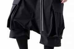画像をギャラリービューアに読み込む, A.F ARTEFACT SARROUEL CARGO SHORTS / TECH-SMOOTH (BLACK)