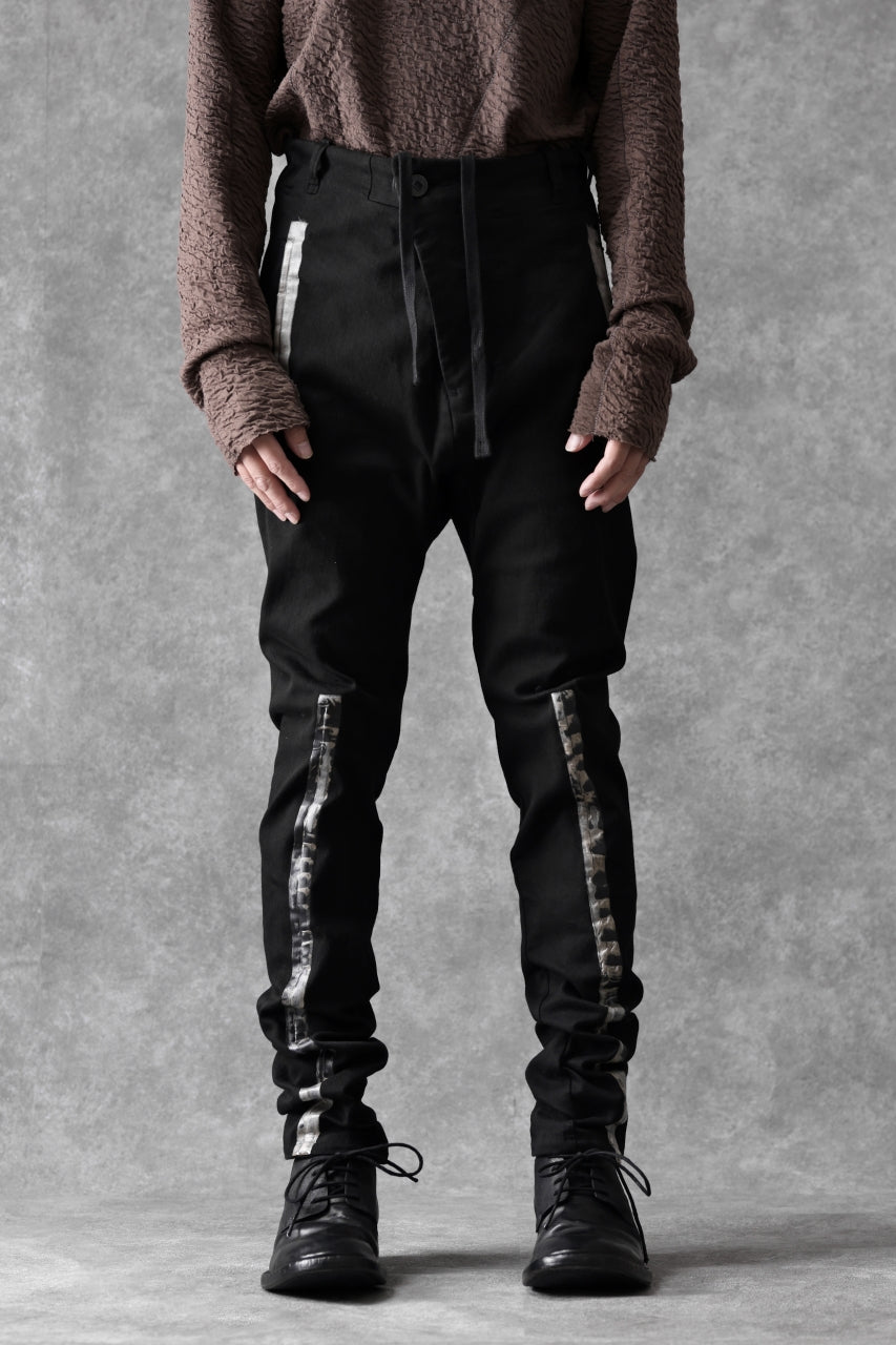 画像をギャラリービューアに読み込む, BORIS BIDJAN SABERI SLIM FIT PANTS / OBJECT DYED & SEAM TAPED "P11-F1939" (BLACK)