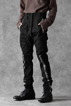 画像をギャラリービューアに読み込む, BORIS BIDJAN SABERI SLIM FIT PANTS / OBJECT DYED & SEAM TAPED "P11-F1939" (BLACK)