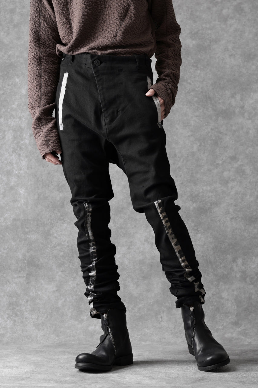 画像をギャラリービューアに読み込む, BORIS BIDJAN SABERI SLIM FIT PANTS / OBJECT DYED & SEAM TAPED "P11-F1939" (BLACK)