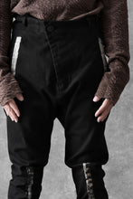 画像をギャラリービューアに読み込む, BORIS BIDJAN SABERI SLIM FIT PANTS / OBJECT DYED & SEAM TAPED "P11-F1939" (BLACK)