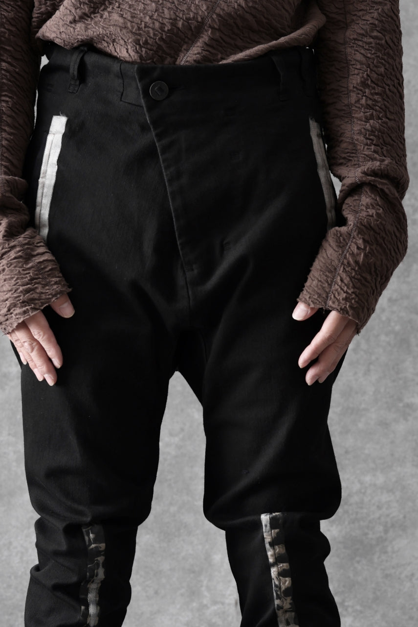 画像をギャラリービューアに読み込む, BORIS BIDJAN SABERI SLIM FIT PANTS / OBJECT DYED & SEAM TAPED "P11-F1939" (BLACK)