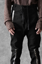 画像をギャラリービューアに読み込む, BORIS BIDJAN SABERI SLIM FIT PANTS / OBJECT DYED & SEAM TAPED "P11-F1939" (BLACK)