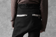 画像をギャラリービューアに読み込む, BORIS BIDJAN SABERI SLIM FIT PANTS / OBJECT DYED & SEAM TAPED "P11-F1939" (BLACK)