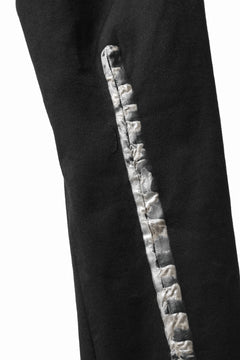 画像をギャラリービューアに読み込む, BORIS BIDJAN SABERI SLIM FIT PANTS / OBJECT DYED & SEAM TAPED "P11-F1939" (BLACK)