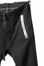 画像をギャラリービューアに読み込む, BORIS BIDJAN SABERI SLIM FIT PANTS / OBJECT DYED & SEAM TAPED "P11-F1939" (BLACK)