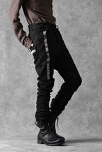 画像をギャラリービューアに読み込む, BORIS BIDJAN SABERI TIGHT FIT PANTS / OBJECT DYED & SEAM TAPED "P13.TF-F1939" (BLACK)