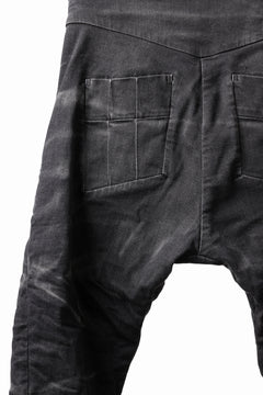 画像をギャラリービューアに読み込む, BORIS BIDJAN SABERI TIGHT FIT PANTS / STONE WASHED &amp; USED EFFECT &amp; BODY MOLDED &quot;P13.TF-F1603K&quot; (BLACK DENIM)