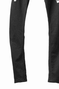 画像をギャラリービューアに読み込む, BORIS BIDJAN SABERI TIGHT FIT PANTS / OBJECT DYED & SEAM TAPED "P13.TF-F1939" (BLACK)