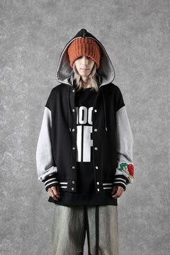 Load image into Gallery viewer, FACETASM×FRUIT OF THE LOOM STADIUM JACKET (BLACK)