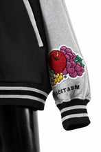 Load image into Gallery viewer, FACETASM×FRUIT OF THE LOOM STADIUM JACKET (BLACK)