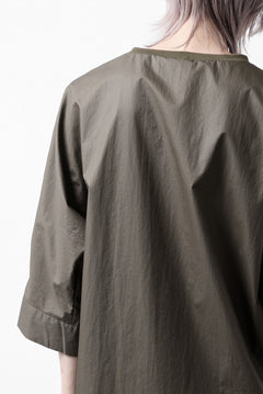 Load image into Gallery viewer, sus-sous atelier T / Lance 80/- cotton typewriter (OLIVE GREEN)