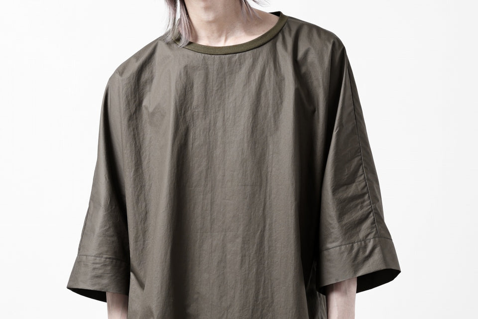 Load image into Gallery viewer, sus-sous atelier T / Lance 80/- cotton typewriter (OLIVE GREEN)