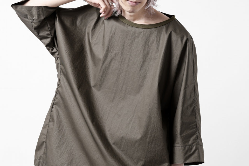 Load image into Gallery viewer, sus-sous atelier T / Lance 80/- cotton typewriter (OLIVE GREEN)