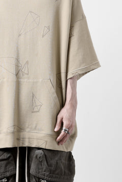 画像をギャラリービューアに読み込む, A.F ARTEFACT PYRA PATTERN PRINT SWEAT HOODIE SHORT SLEEVE (BEIGE)