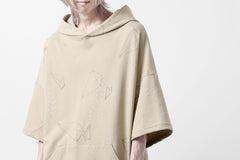 画像をギャラリービューアに読み込む, A.F ARTEFACT PYRA PATTERN PRINT SWEAT HOODIE SHORT SLEEVE (BEIGE)