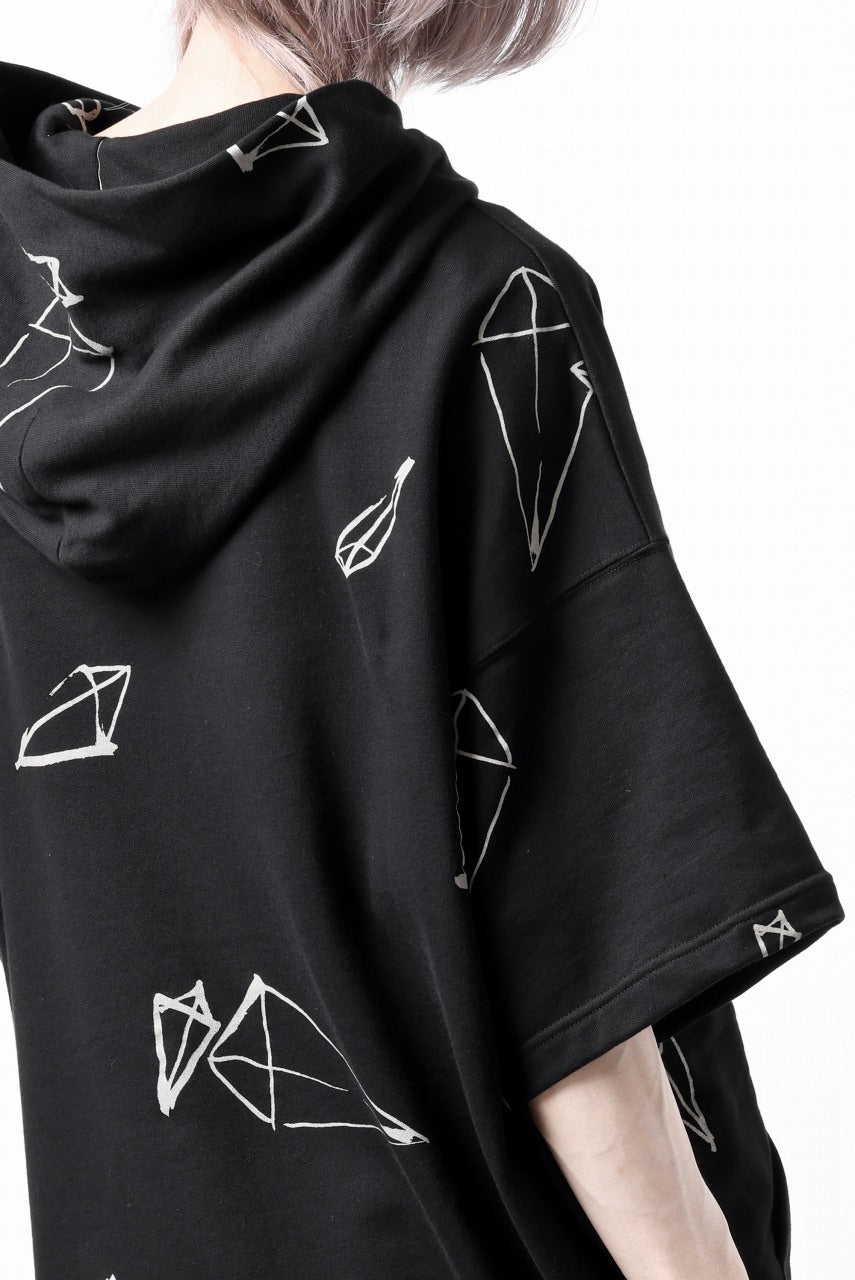 画像をギャラリービューアに読み込む, A.F ARTEFACT PYRA PATTERN PRINT SWEAT HOODIE SHORT SLEEVE (BLACK)