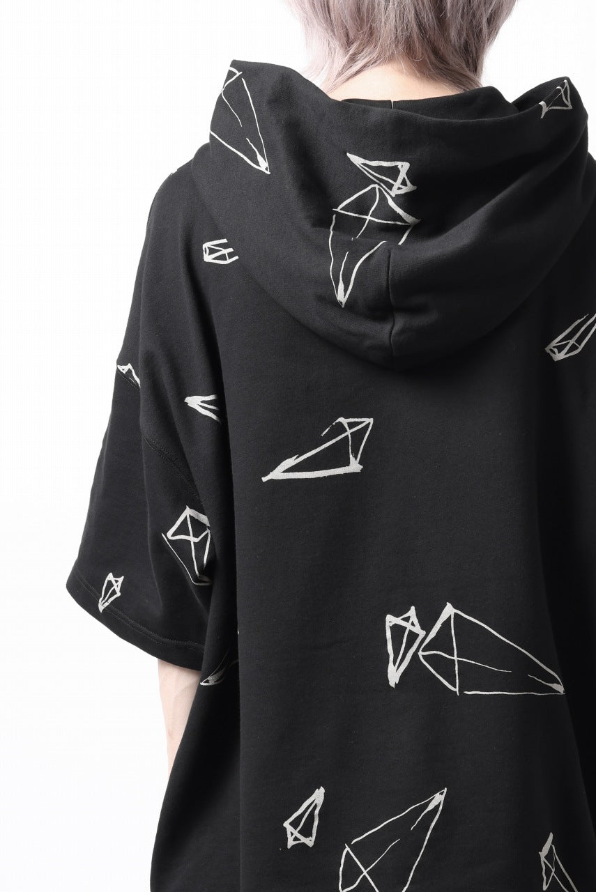 画像をギャラリービューアに読み込む, A.F ARTEFACT PYRA PATTERN PRINT SWEAT HOODIE SHORT SLEEVE (BLACK)