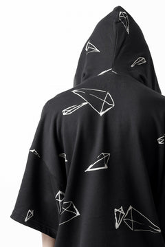 画像をギャラリービューアに読み込む, A.F ARTEFACT PYRA PATTERN PRINT SWEAT HOODIE SHORT SLEEVE (BLACK)