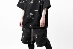 画像をギャラリービューアに読み込む, A.F ARTEFACT PYRA PATTERN PRINT SWEAT HOODIE SHORT SLEEVE (BLACK)