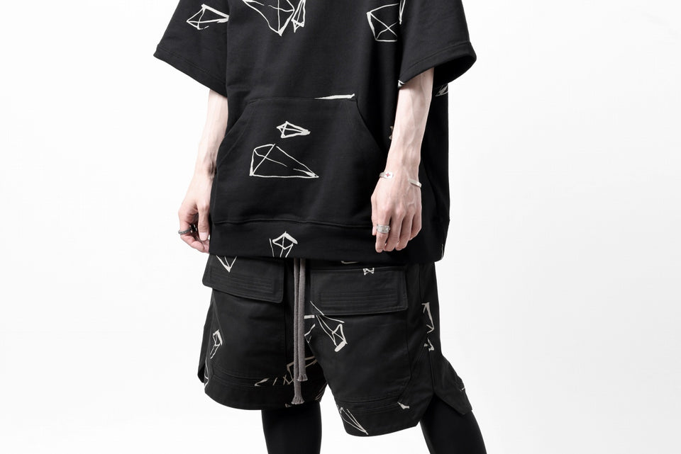 画像をギャラリービューアに読み込む, A.F ARTEFACT PYRA PATTERN PRINT SWEAT HOODIE SHORT SLEEVE (BLACK)