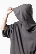 画像をギャラリービューアに読み込む, A.F ARTEFACT PYRA PATTERN PRINT SWEAT HOODIE SHORT SLEEVE (GREY)